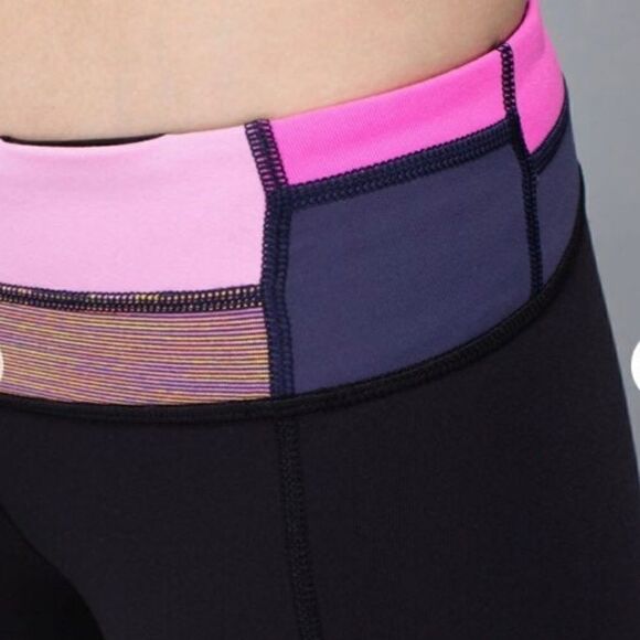 Lululemon Gather & Grow Crop Black Pink Trim - Picture 13 of 14
